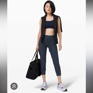 Lululemon Ready To Lulu Crop Jogger | Size 10 | Heathered True Navy